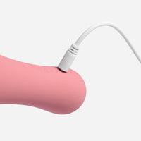 Vibrador Varinha Mágica Recarregável Sweet Vibe Soft Pomposo