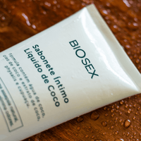 BS001 - Sabonete Íntimo Líquido de Coco Biosex - 220 ml 