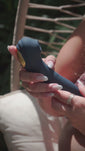 Stories de Vibrador e Estimulador Sugador Recarregável Sensevibe Double